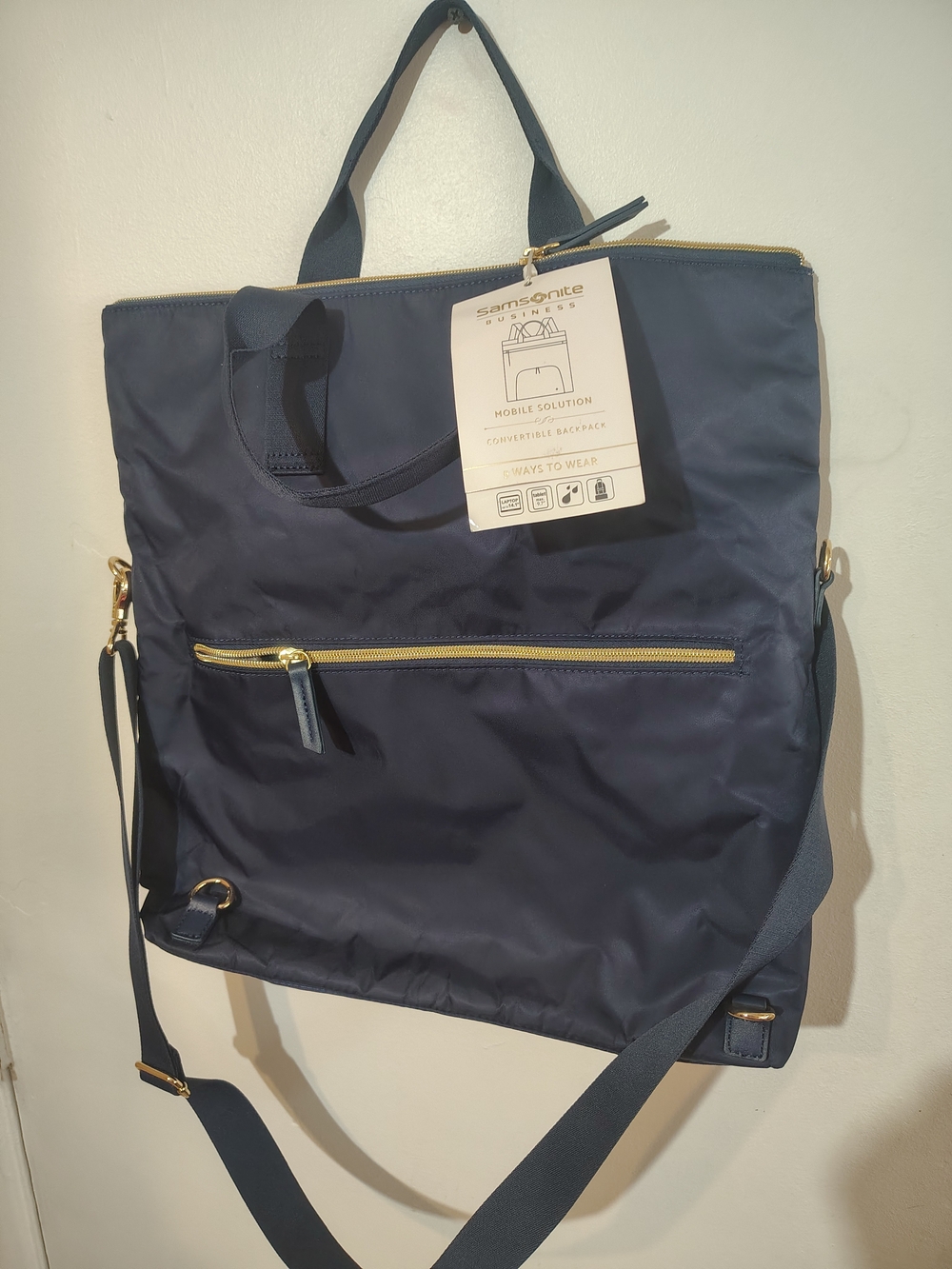 Samsonite Navy Convertible Backpack Tote with Gold Hardware 5 Ways to wear - Picture 9 of 9